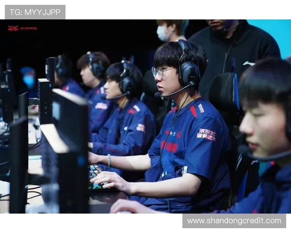 JDG与DRX精彩对决韩文解说回顾分析全场精彩瞬间分享